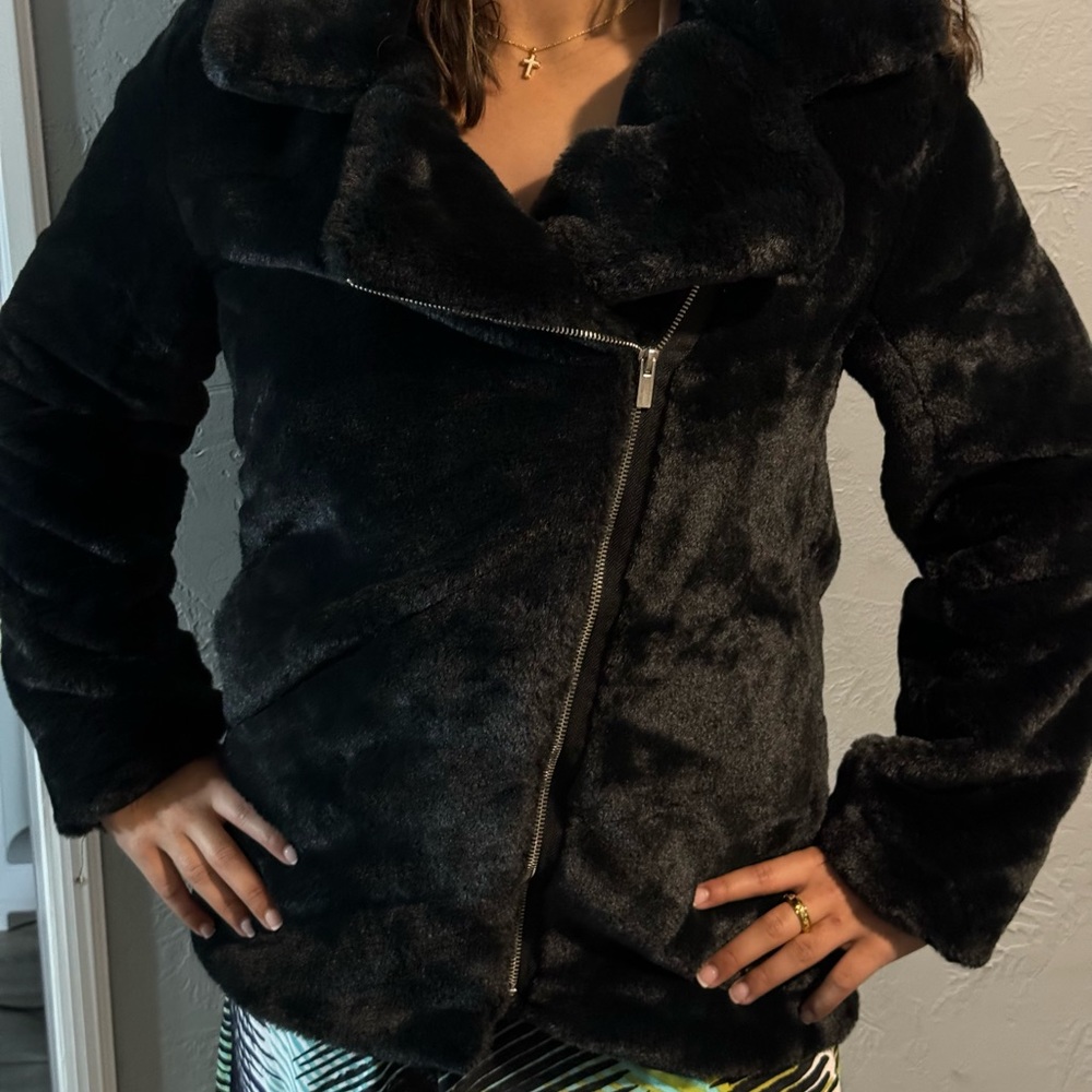 Ashley By 26 International Jacket Black FauxFur.